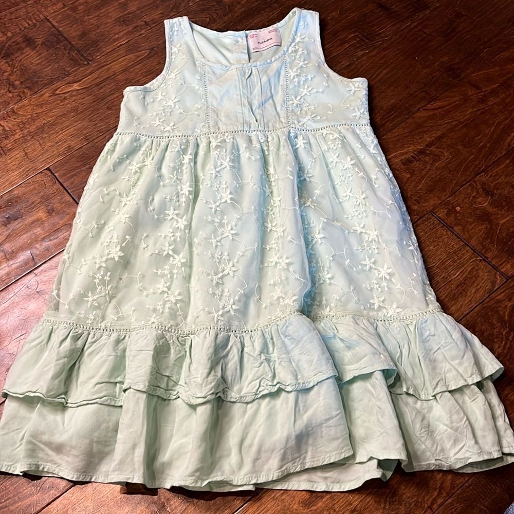 FUZARKA Mint Green Embroidered Mesh Overlay Sleeveless Dress, size 9/10